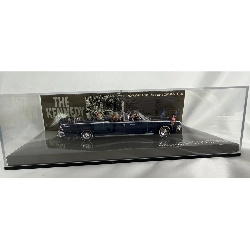 Minichamps 1961 JFK Kennedy Presidential Parade Lincoln Continental X-100 1:43
